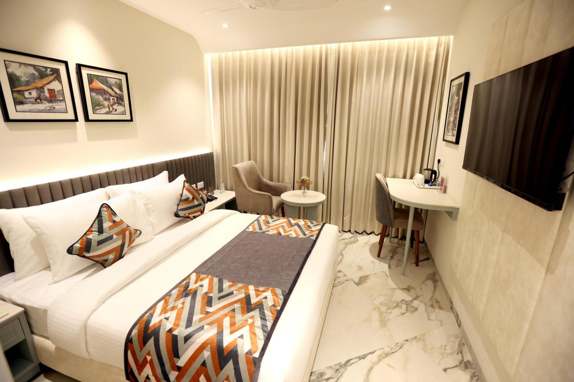 Hiraya Hotels Mohali Ngoại thất bức ảnh