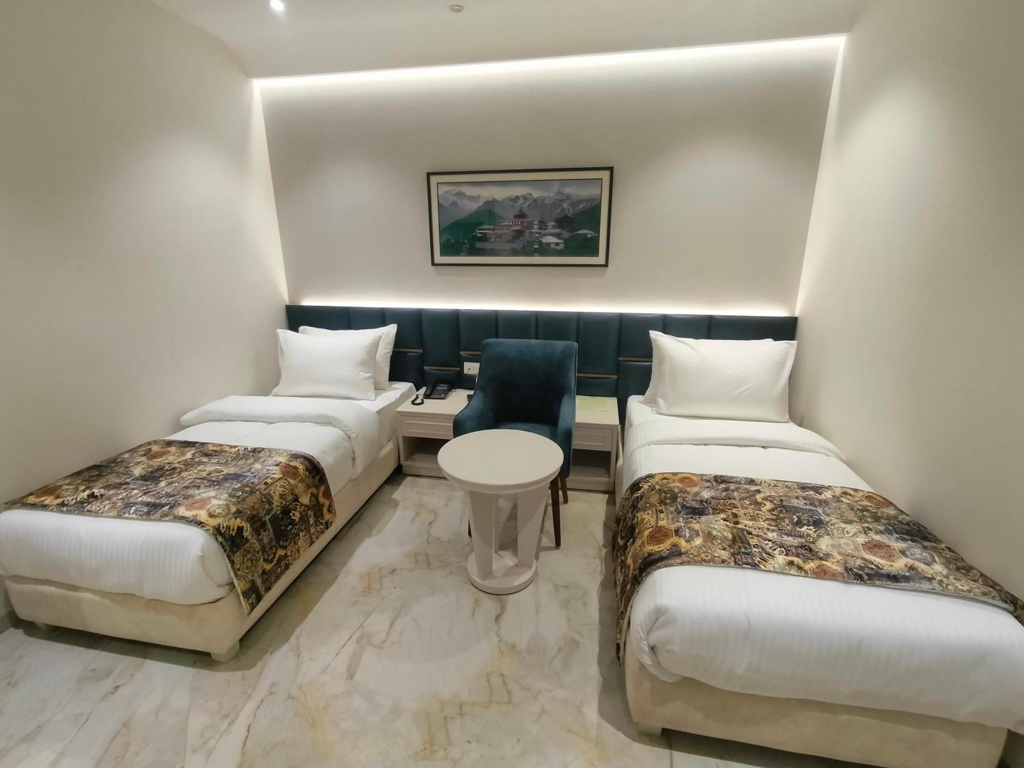 Hiraya Hotels Mohali Ngoại thất bức ảnh