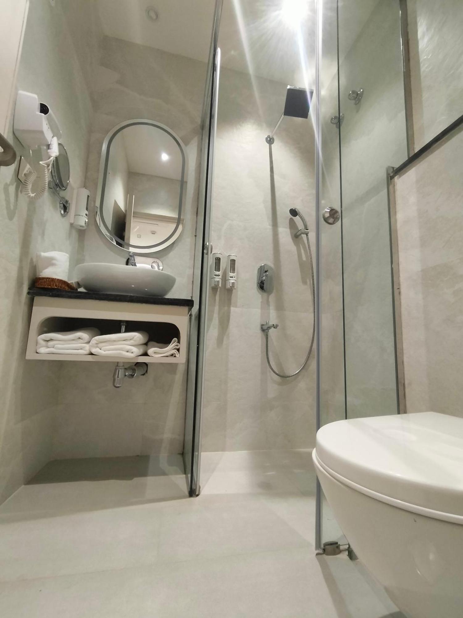 Hiraya Hotels Mohali Ngoại thất bức ảnh