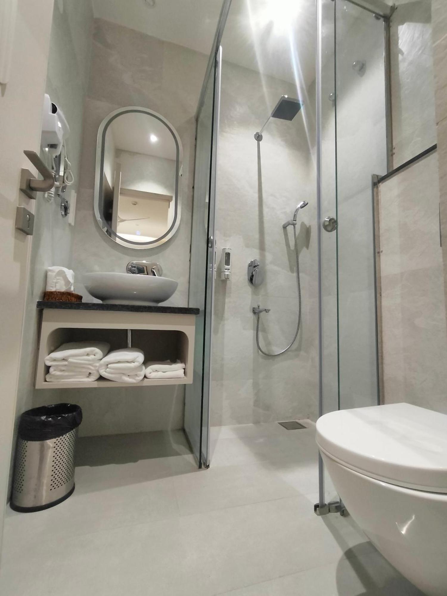 Hiraya Hotels Mohali Ngoại thất bức ảnh