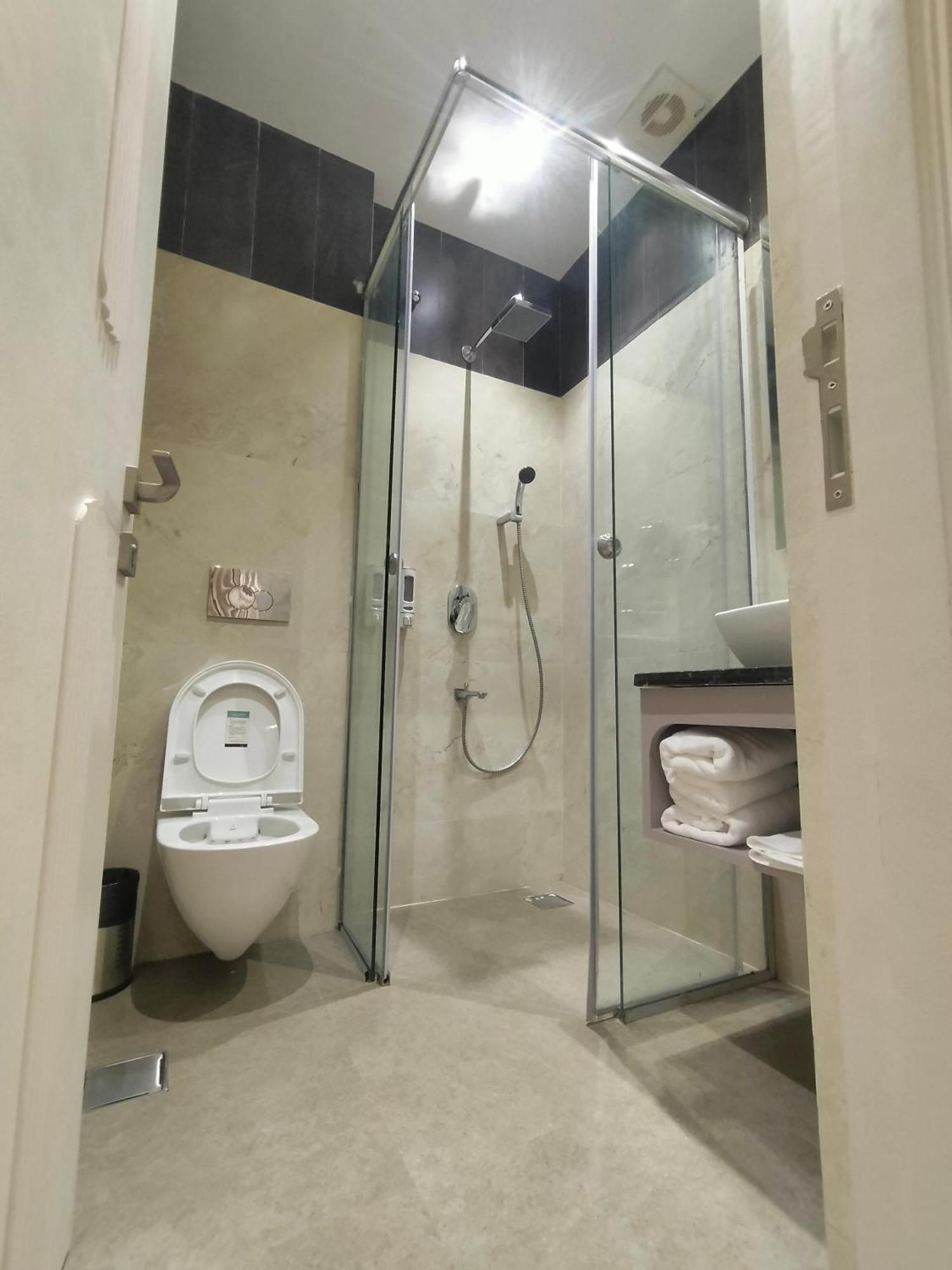 Hiraya Hotels Mohali Ngoại thất bức ảnh
