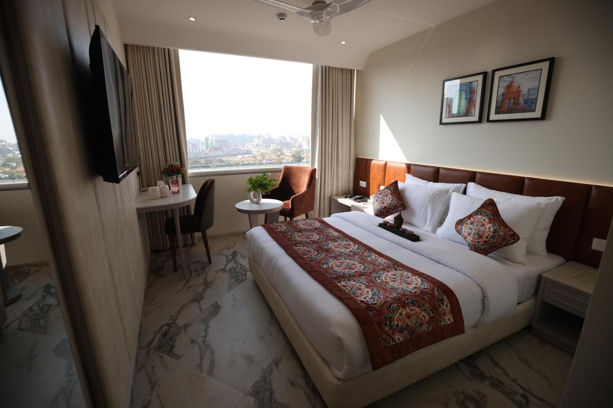 Hiraya Hotels Mohali Ngoại thất bức ảnh